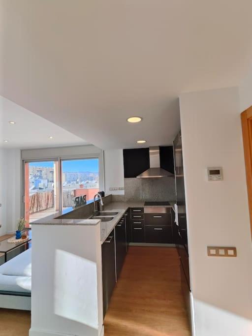 Large Terrace Luxury Apartment Sant Adrià de Besòs Eksteriør billede