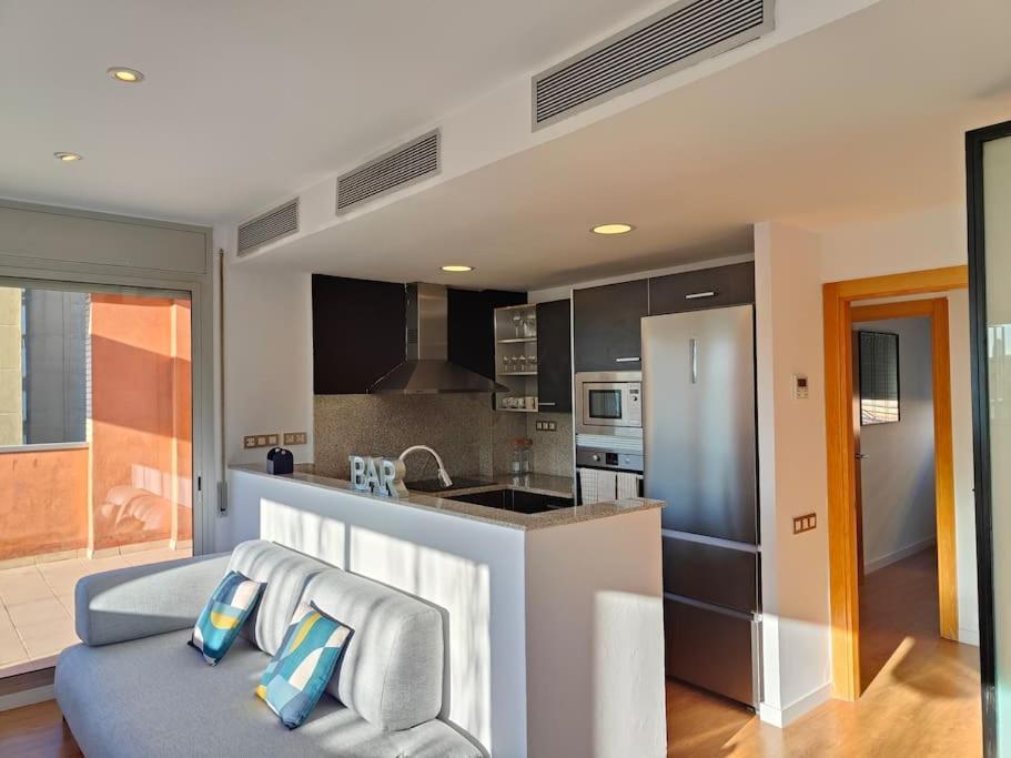 Large Terrace Luxury Apartment Sant Adrià de Besòs Eksteriør billede