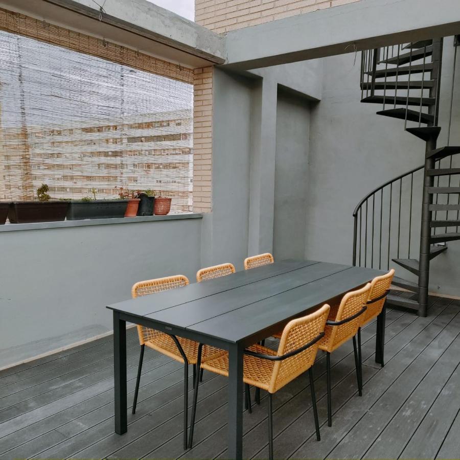 Large Terrace Luxury Apartment Sant Adrià de Besòs Eksteriør billede